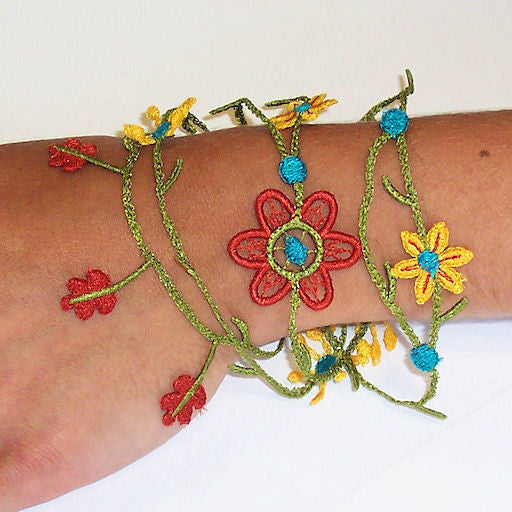 Machine embroidery in the hoop ITH FSL freestanding lace bracelet