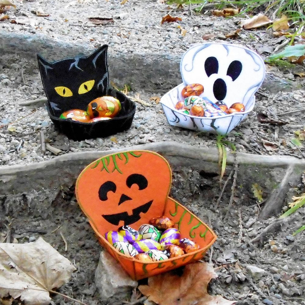 StitchSoup Machine Embroidery ITH Halloween Treat Bowls