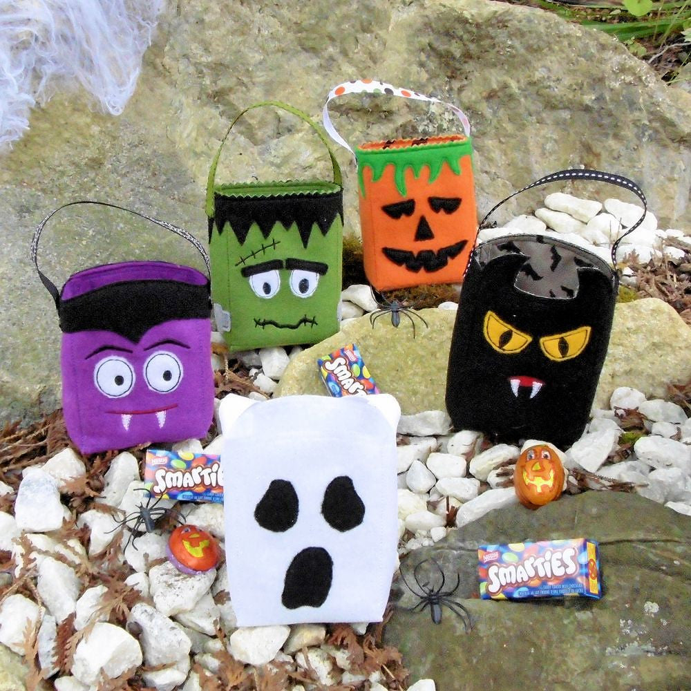 StitchSoup Machine Embroidery ITH Halloween Treat Bags